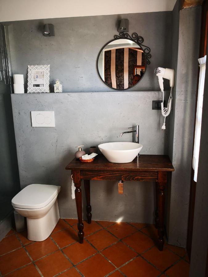 B&B Il Martin Pescatore Bagnolo San Vito ภายนอก รูปภาพ
