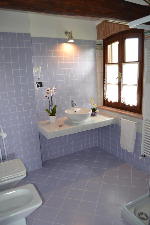 B&B Il Martin Pescatore Bagnolo San Vito ภายนอก รูปภาพ