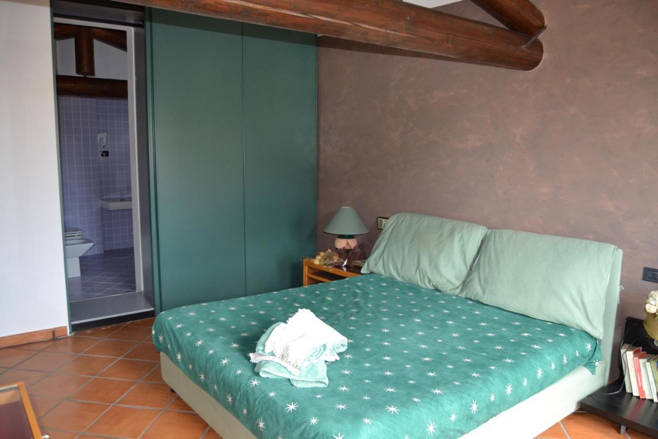 B&B Il Martin Pescatore Bagnolo San Vito ภายนอก รูปภาพ