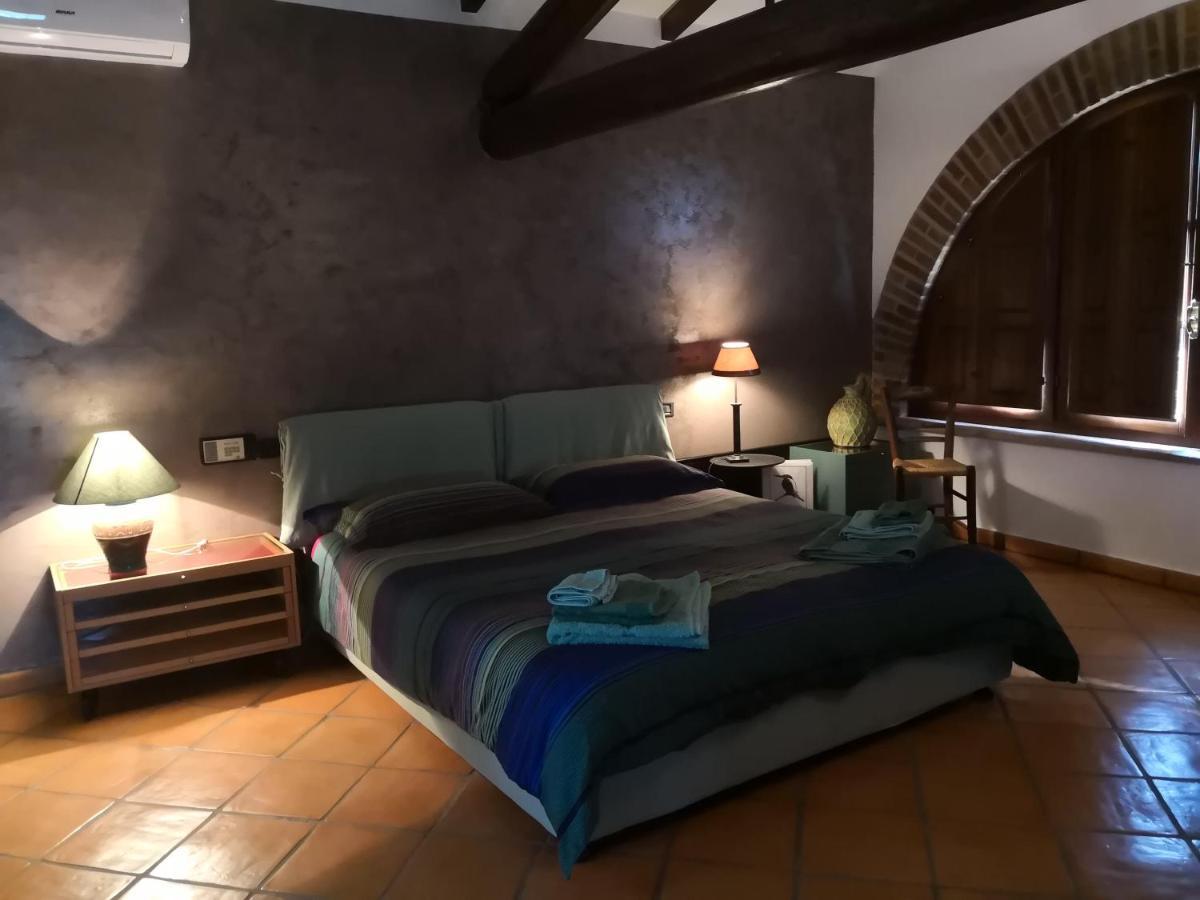 B&B Il Martin Pescatore Bagnolo San Vito ภายนอก รูปภาพ