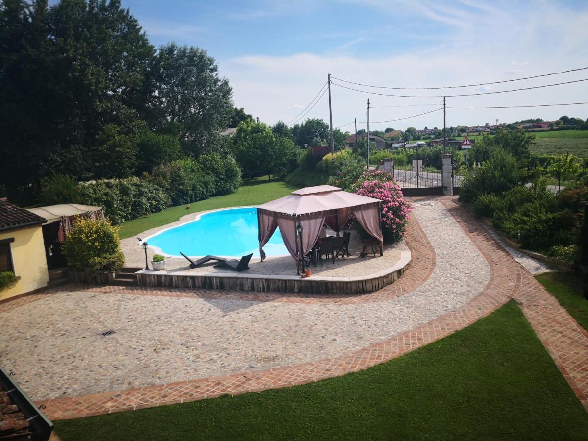 B&B Il Martin Pescatore Bagnolo San Vito ภายนอก รูปภาพ